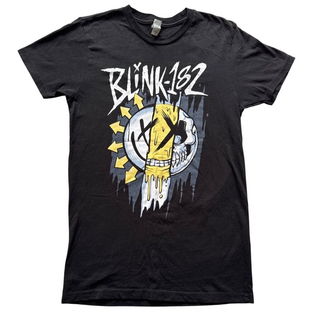 Blink-182 Graphic Band Tee Rock Me S Black 100% Cotton Pre-Shrunk Skull Sun Desi